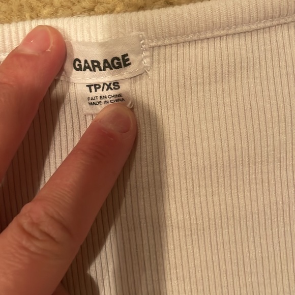 Garage white crop top - Picture 2 of 2